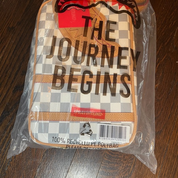 Sprayground Limited Edition Grey and White Checkered Toiletry Bag/Clutch- NWT - Picture 7 of 7